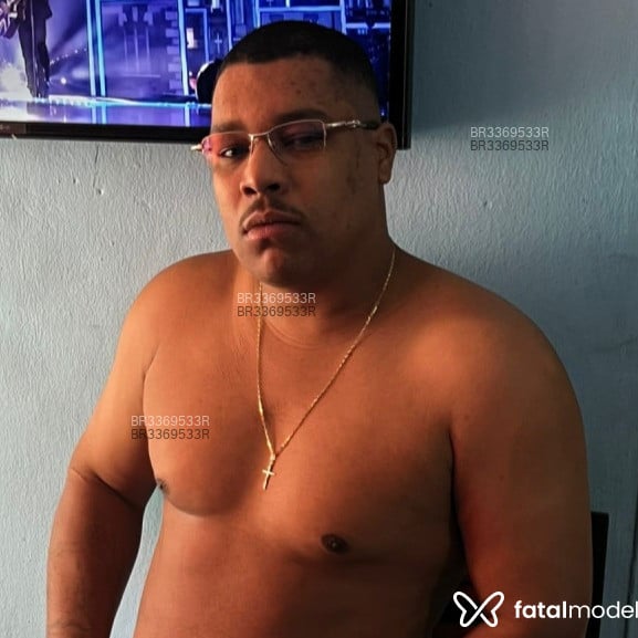 Acompanhante Gigante - Feed