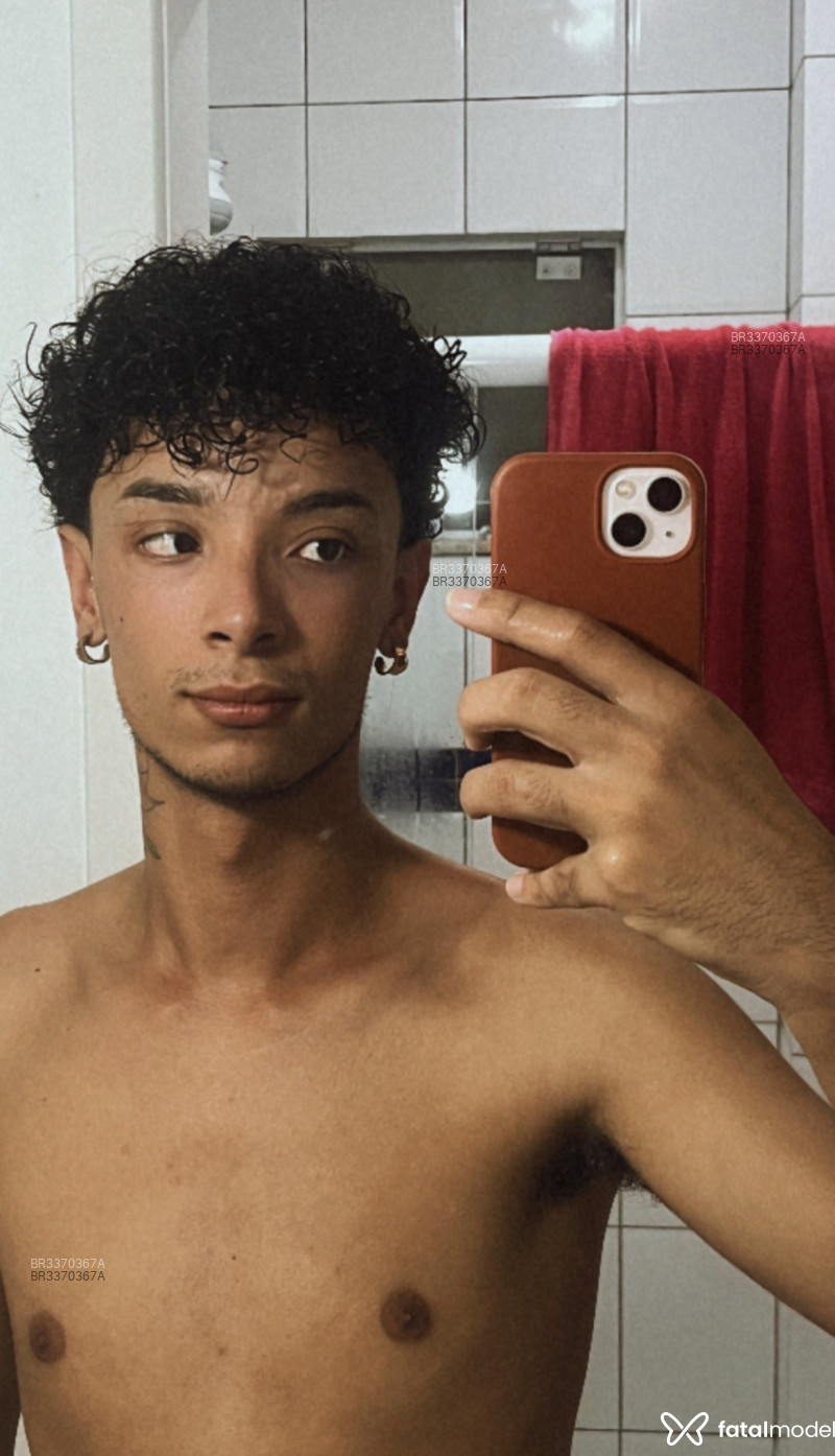 Acompanhante Henrique - Feed
