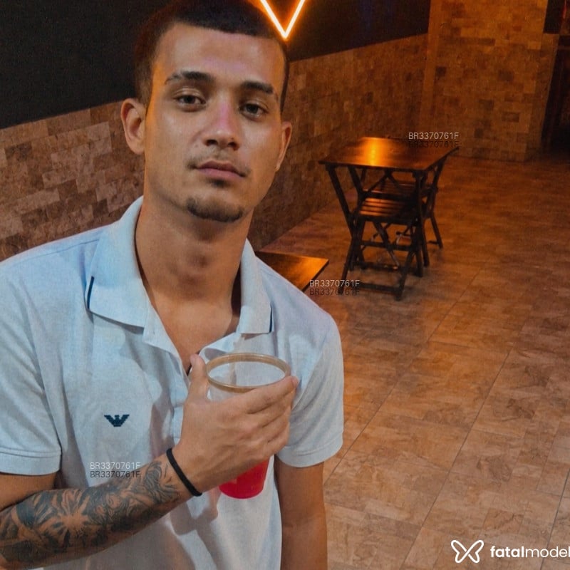 Acompanhante Vitor Bueno - Feed