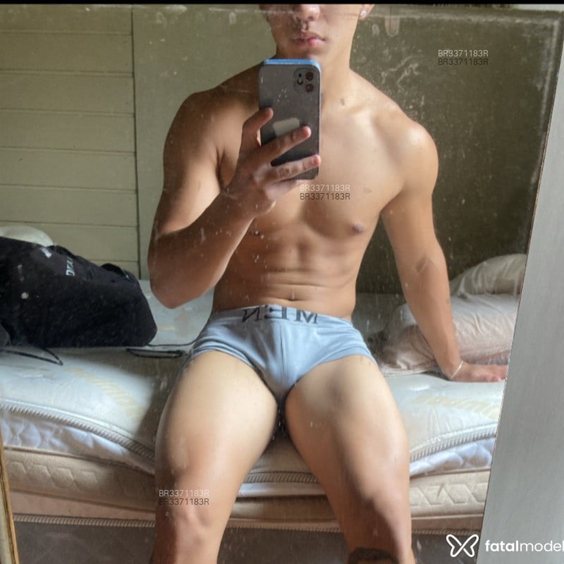 Acompanhante Victor Koss - Feed