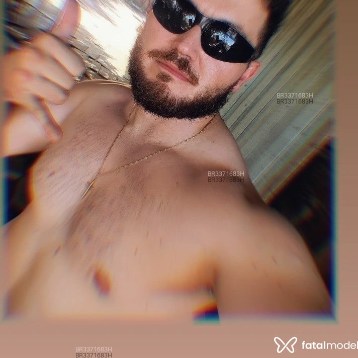 Acompanhante Cristiano - Feed