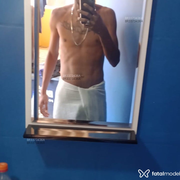 Acompanhante Pretinho - Feed