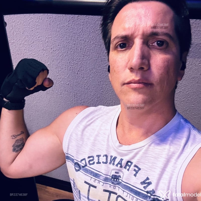 Acompanhante Leandro - Feed