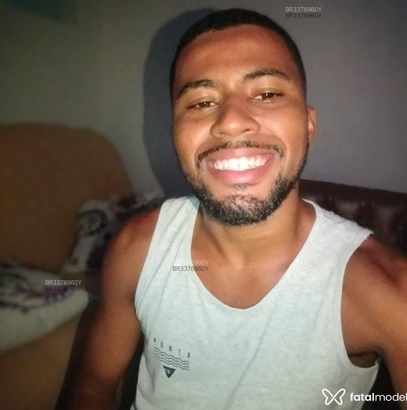 Acompanhante Pretinho - Feed