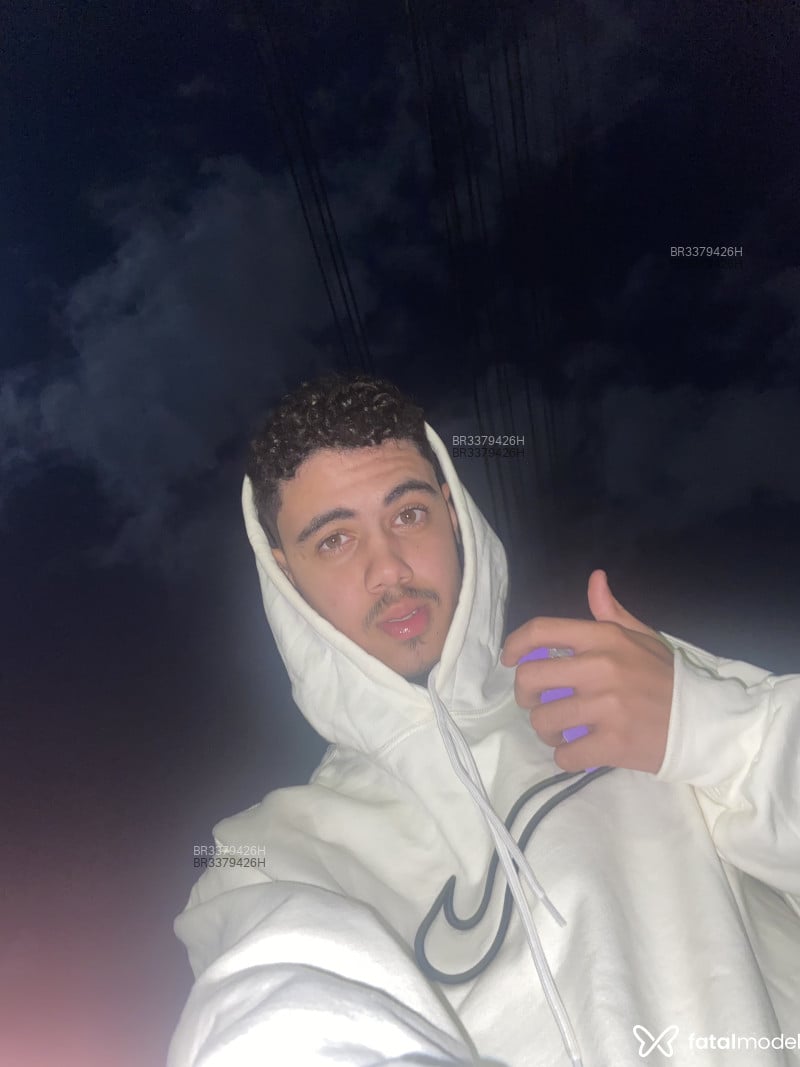 Acompanhante Lucas Gomes - Feed