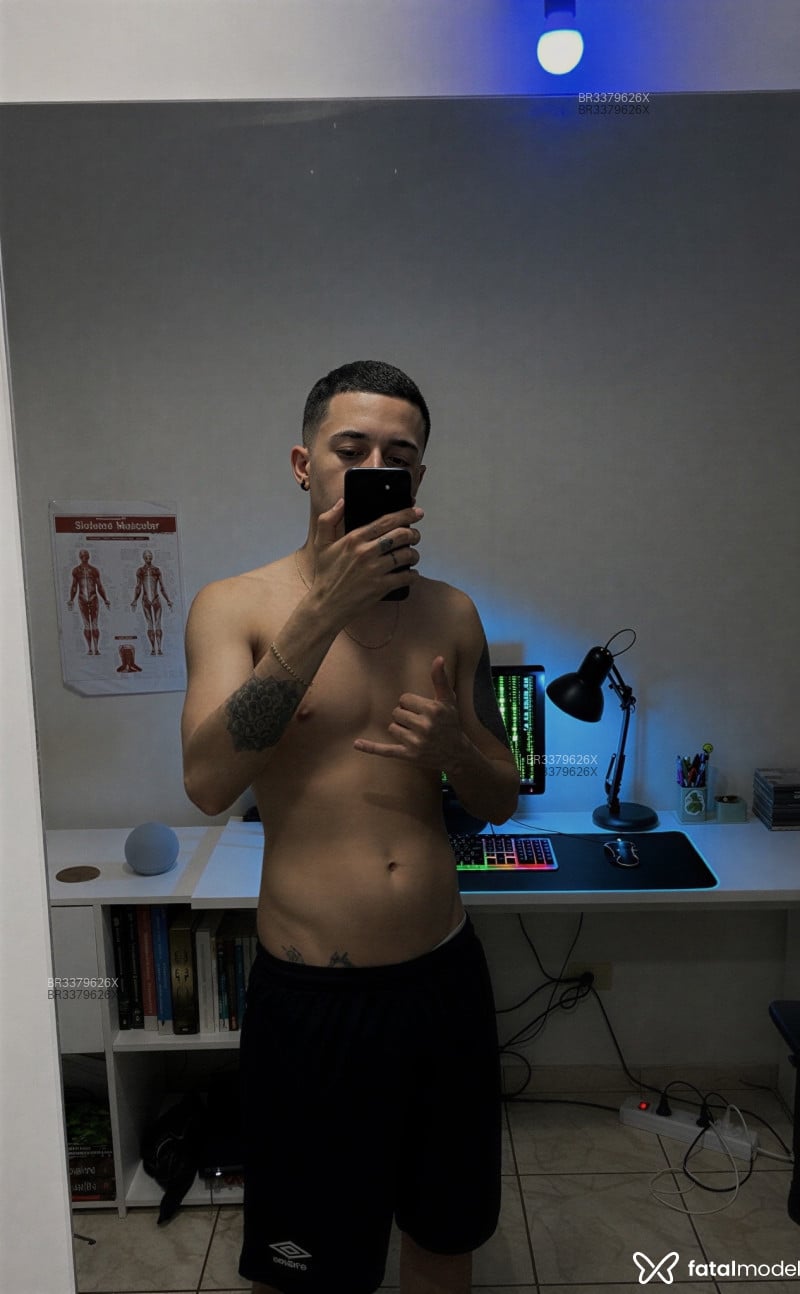 Acompanhante Felipe - Feed