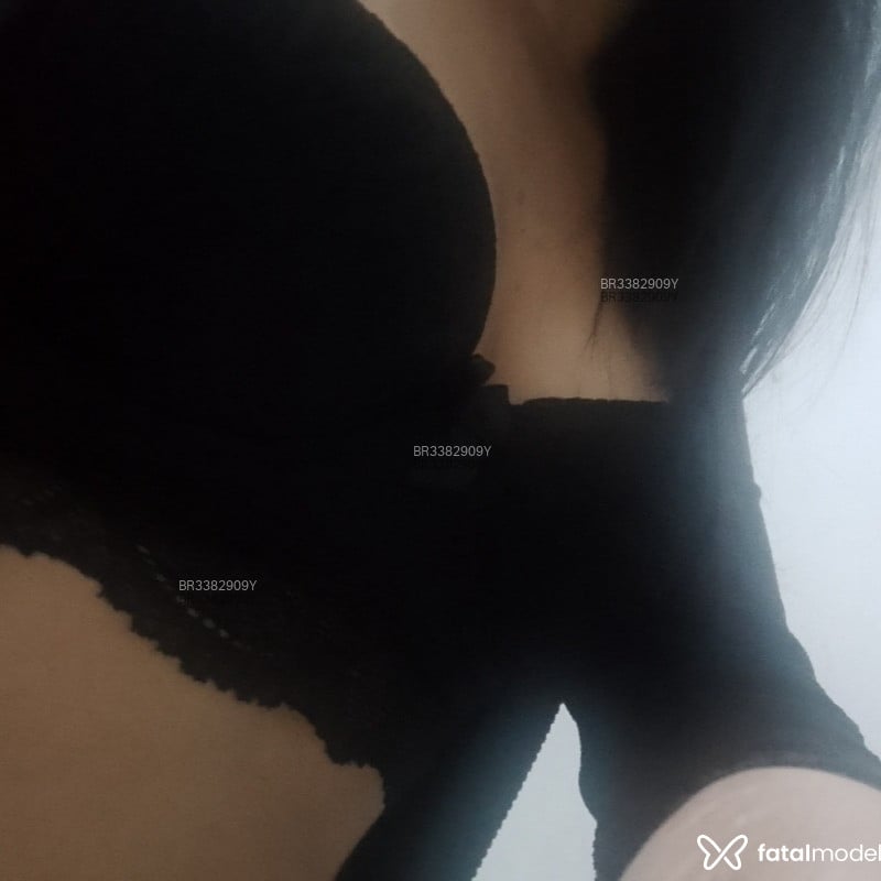 Acompanhante Cristina - Feed