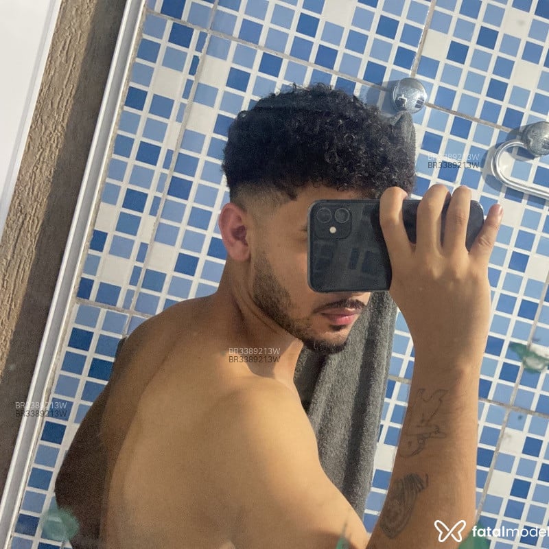Acompanhante Matheus - Feed