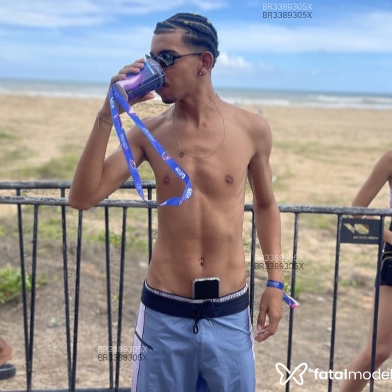 Acompanhante Flávio - Feed