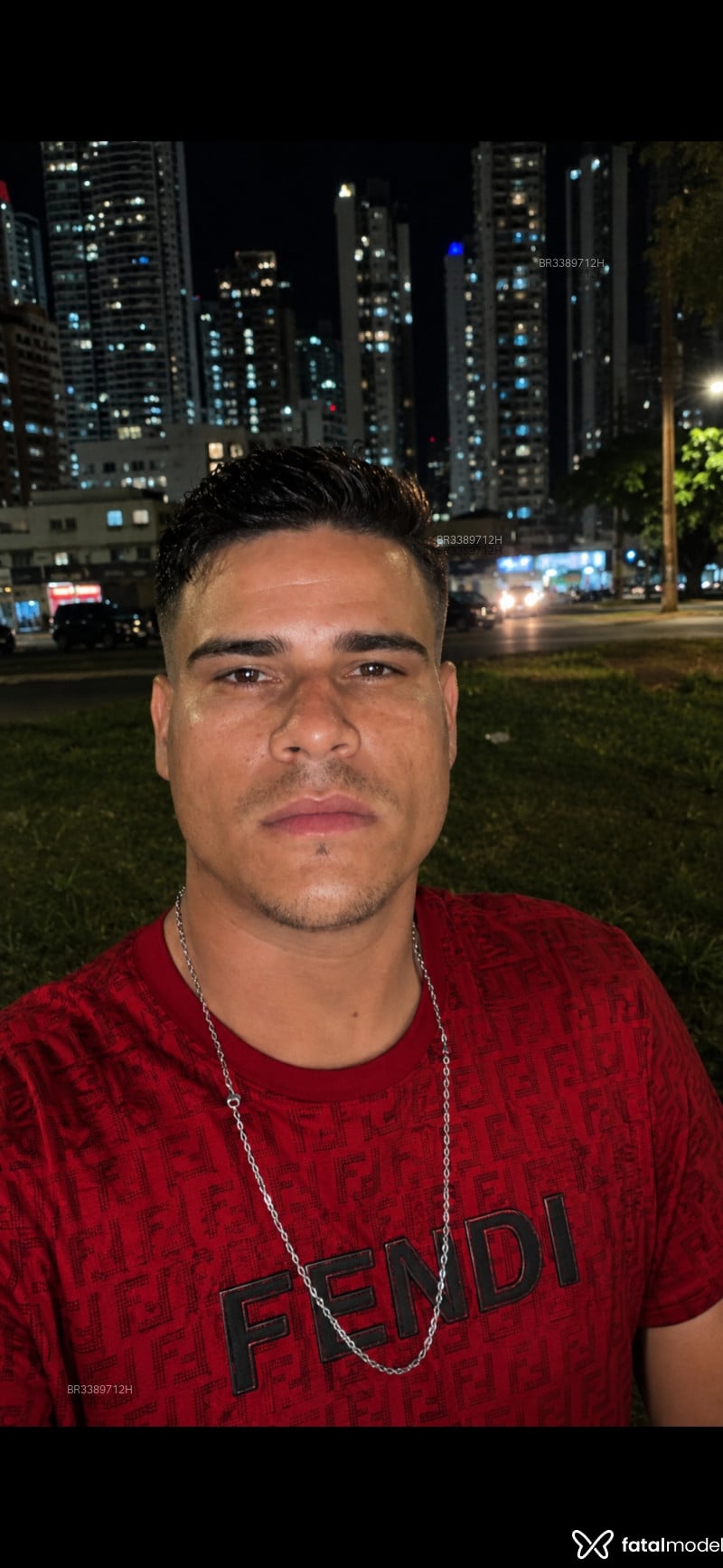 Acompanhante Gabriel - Feed