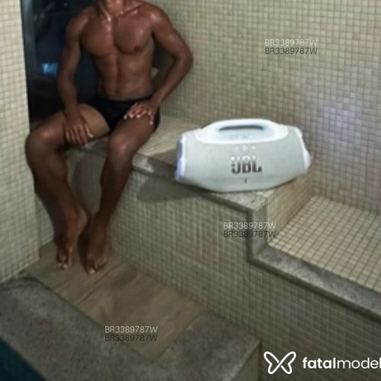 Acompanhante Lucas - Feed