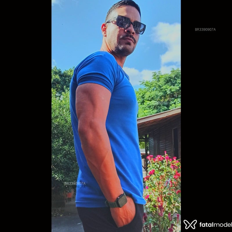 Acompanhante Carlos - Feed