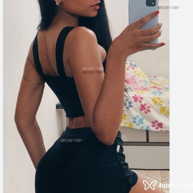 Acompanhante Débora Sousa - Feed