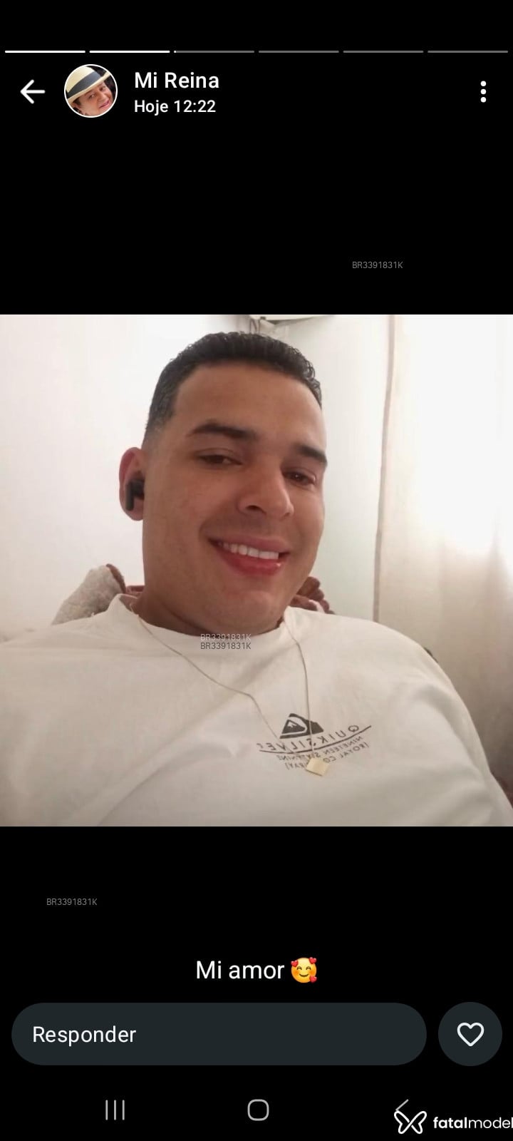 Acompanhante Esteban - Feed