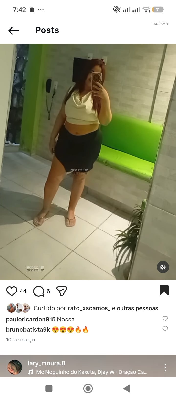 Acompanhante Lívia - Feed