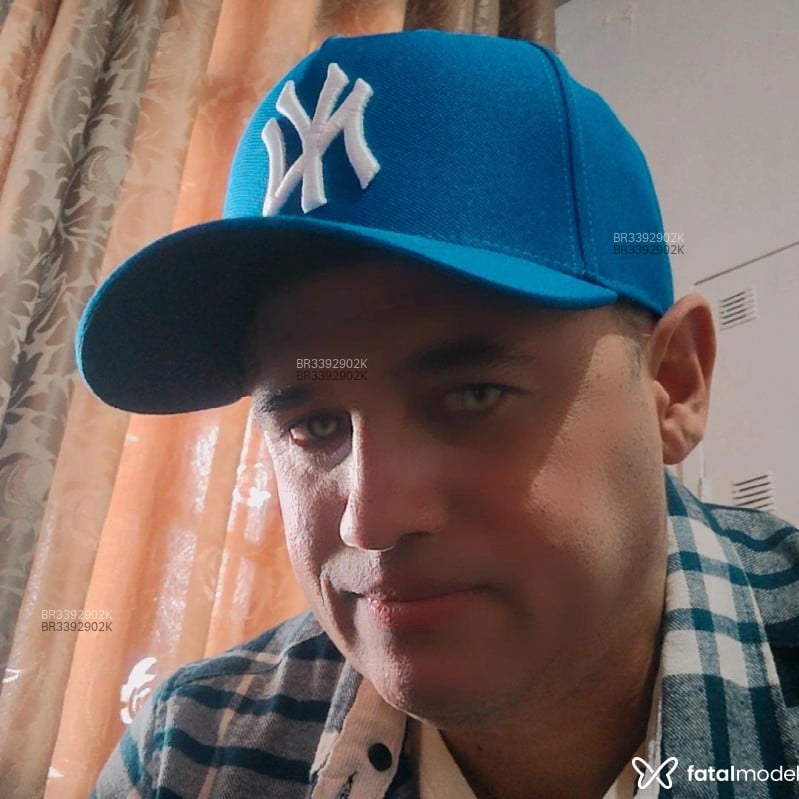 Acompanhante Roberto - Feed