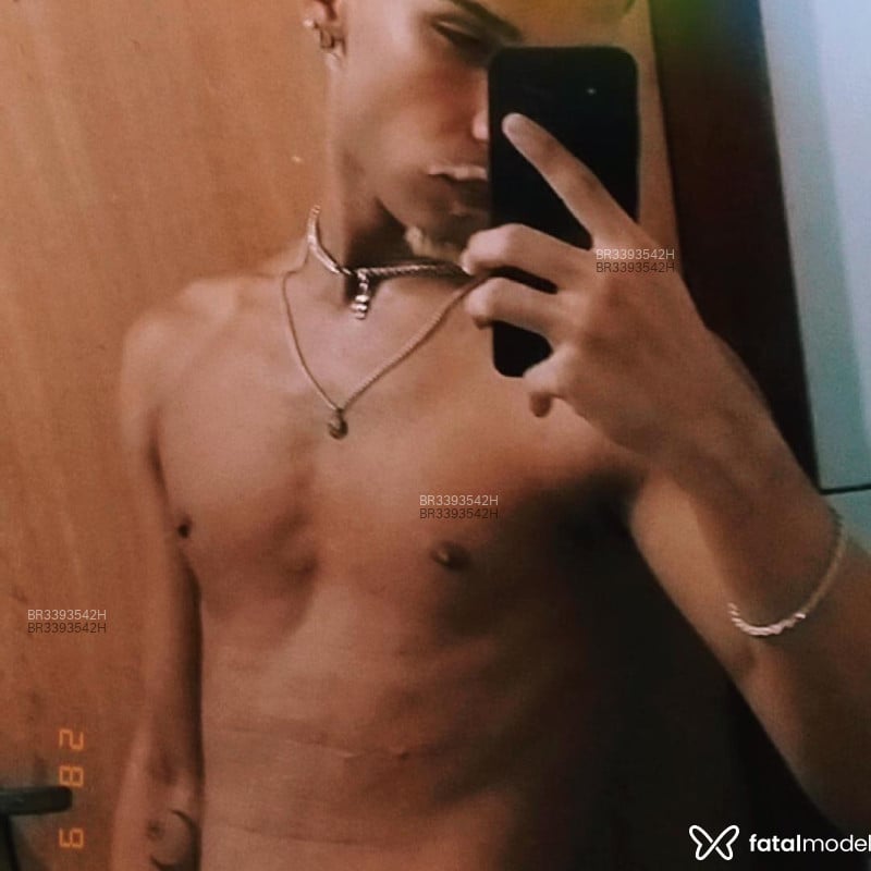 Acompanhante Leo - Feed