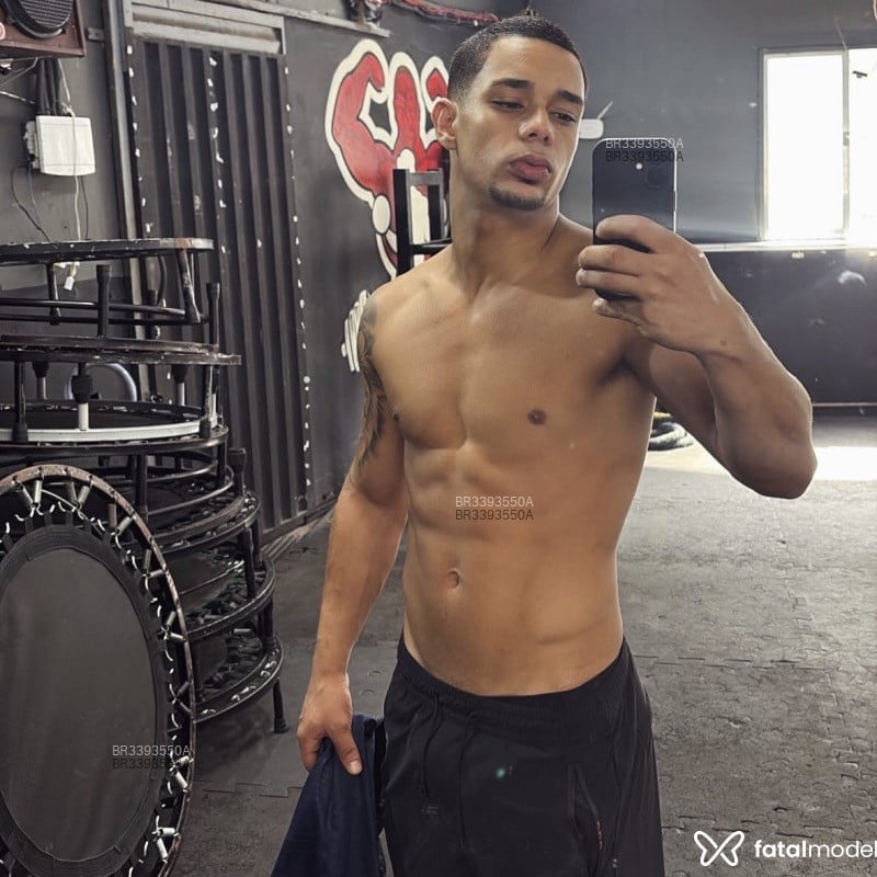 Acompanhante Thiago - Feed