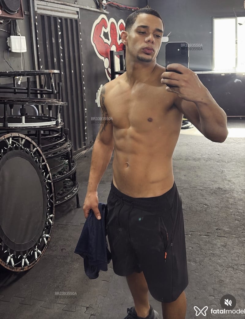 Acompanhante Thiago - Feed