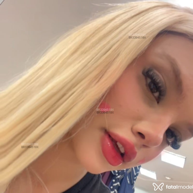 Acompanhante Dafne - Feed