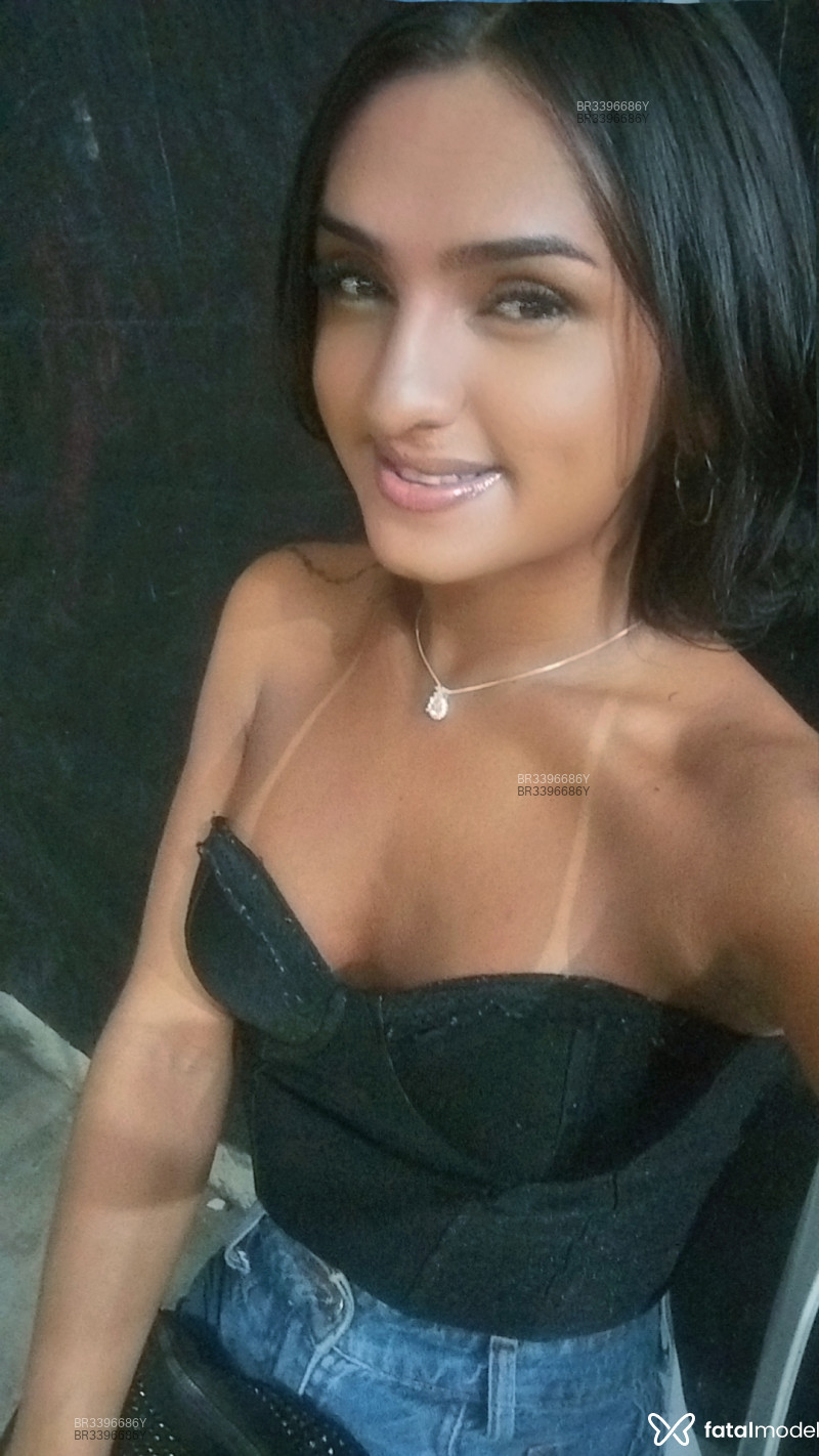 Acompanhante Valentina - Feed