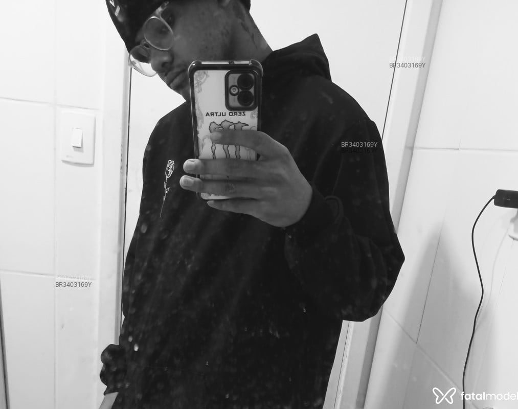Acompanhante Neguinsortudo - Feed