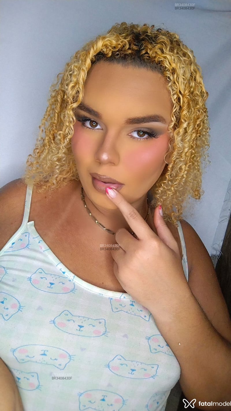 Acompanhante Cahhh - Feed