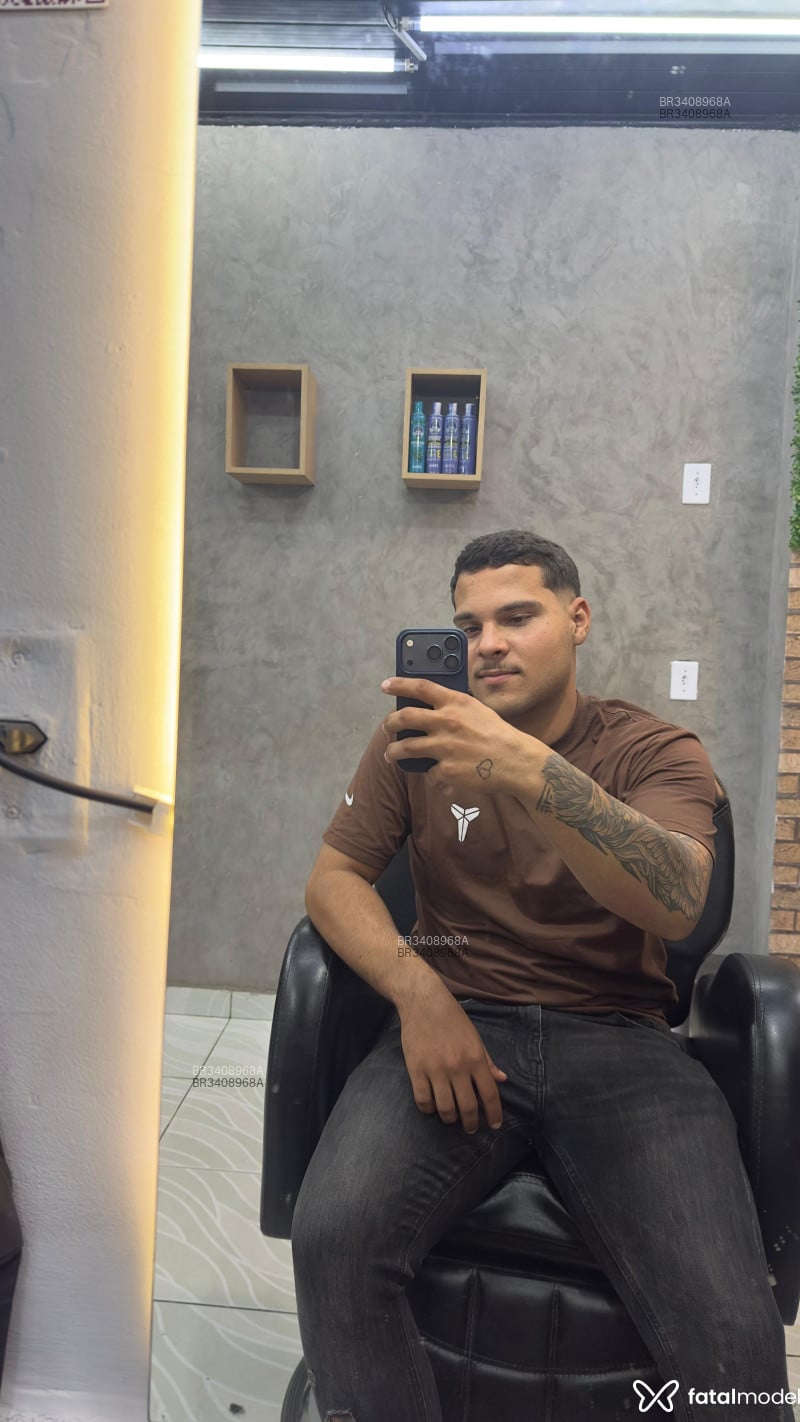 Acompanhante Matheus - Feed