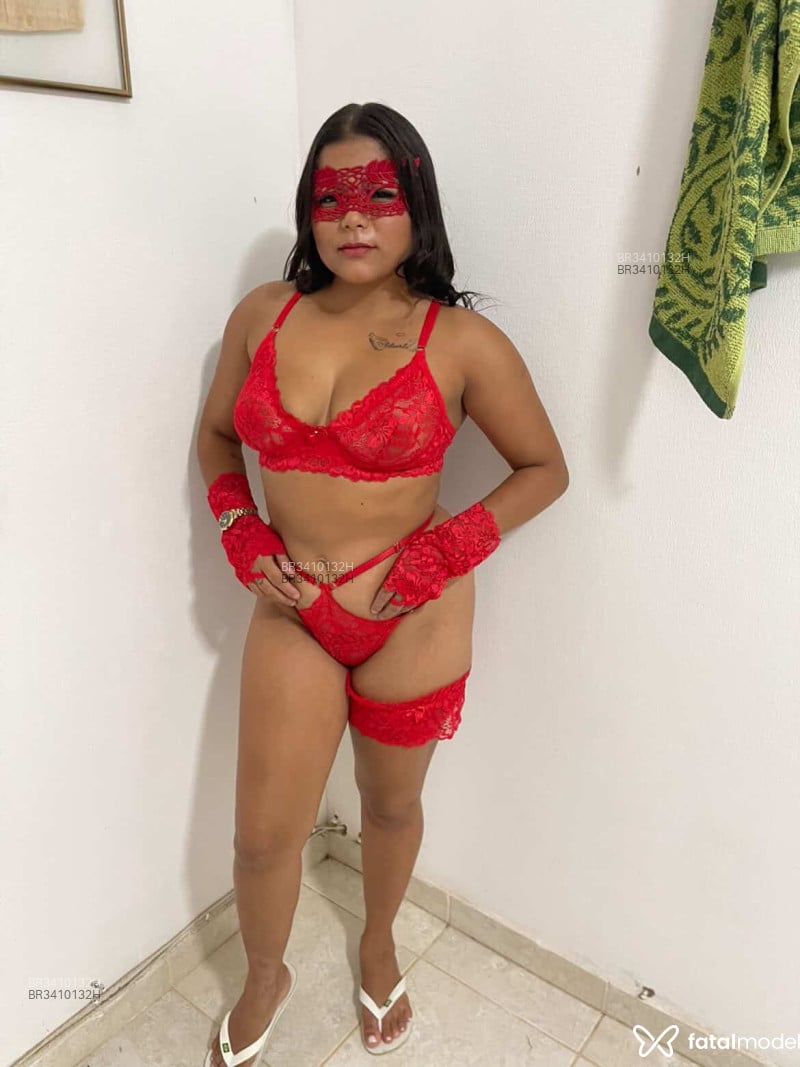 Acompanhante Morena - Feed