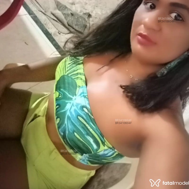Acompanhante Kaah Souza - Feed