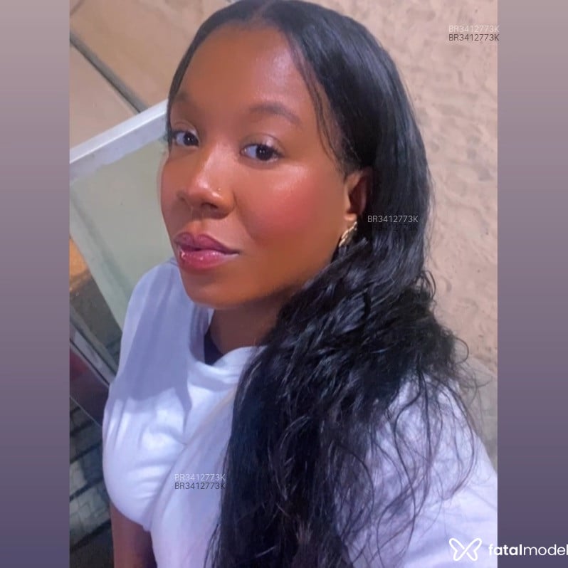 Acompanhante Luiza - Feed