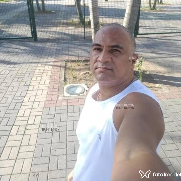 Acompanhante Robson - Feed
