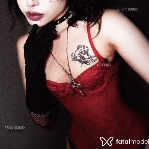 Acompanhante Prettylee - Feed
