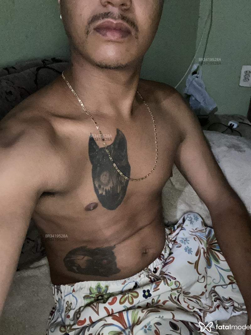 Acompanhante Pikapreta - Feed