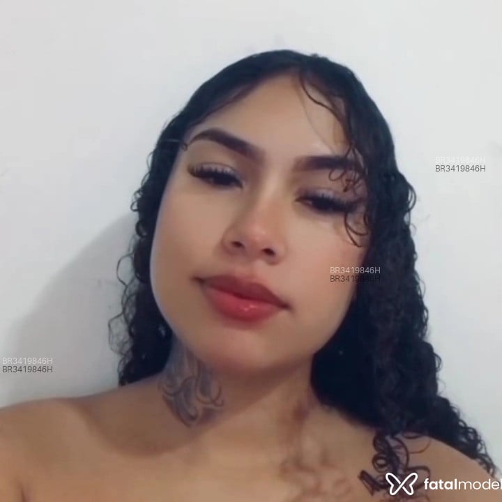 Acompanhante Lari Silvaa - Feed