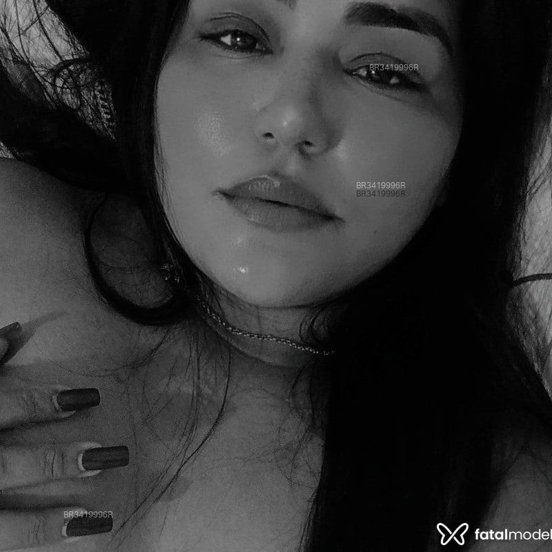 Acompanhante Rebeca - Feed