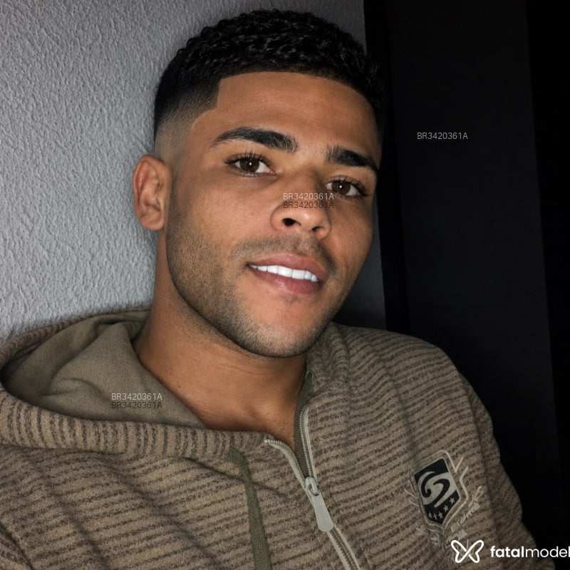 Acompanhante Matheus - Feed