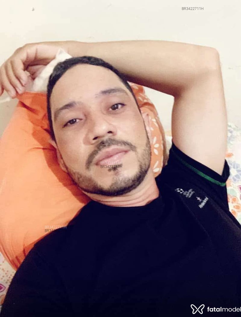 Acompanhante Gregorio - Feed