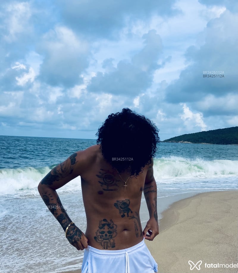 Acompanhante Theo Hernandez - Feed