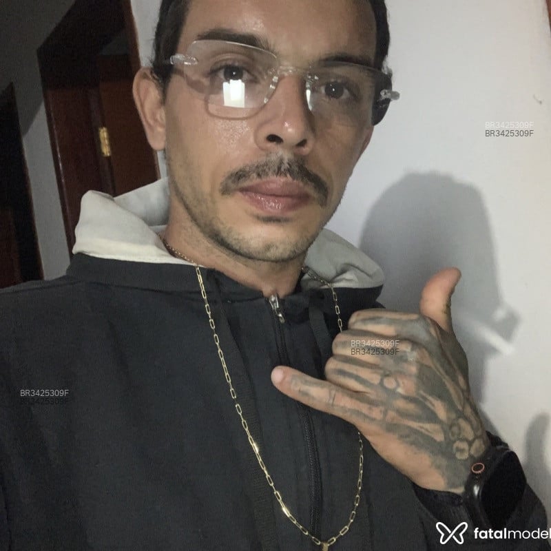 Acompanhante Luiz Eduardo - Feed