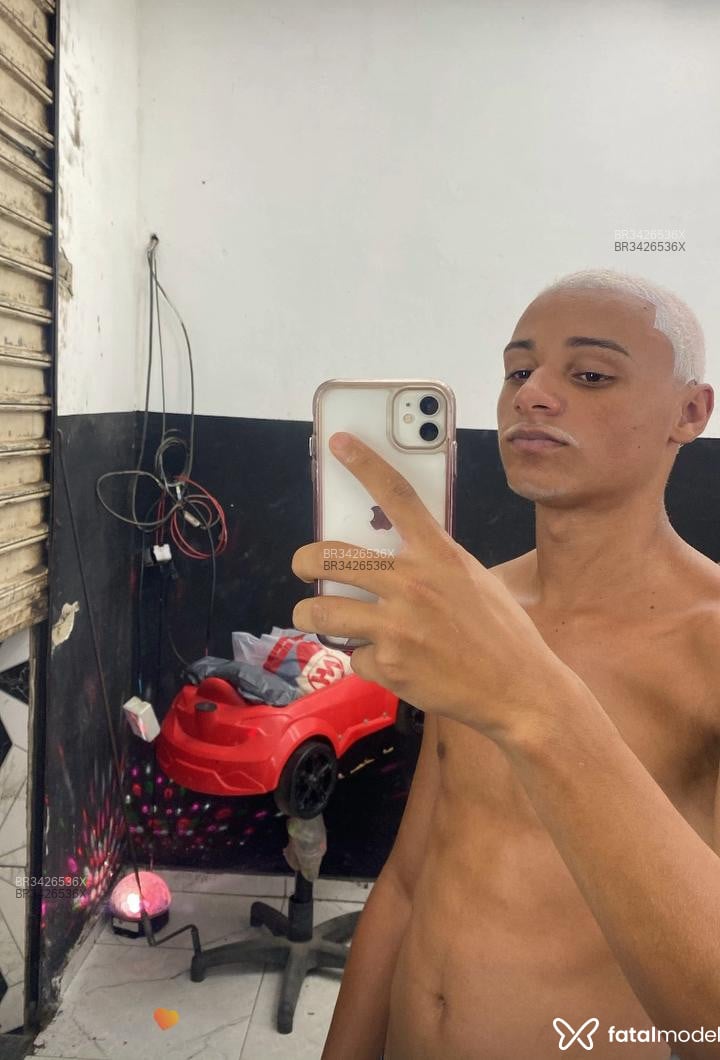 Acompanhante Guilherme - Feed