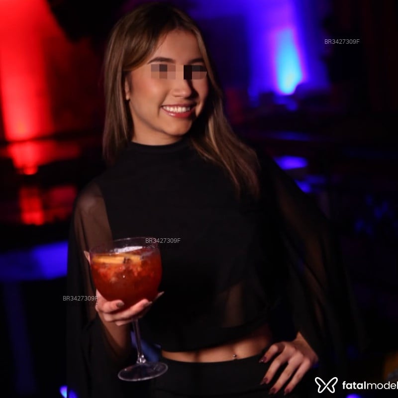 Acompanhante Ysiss - Feed