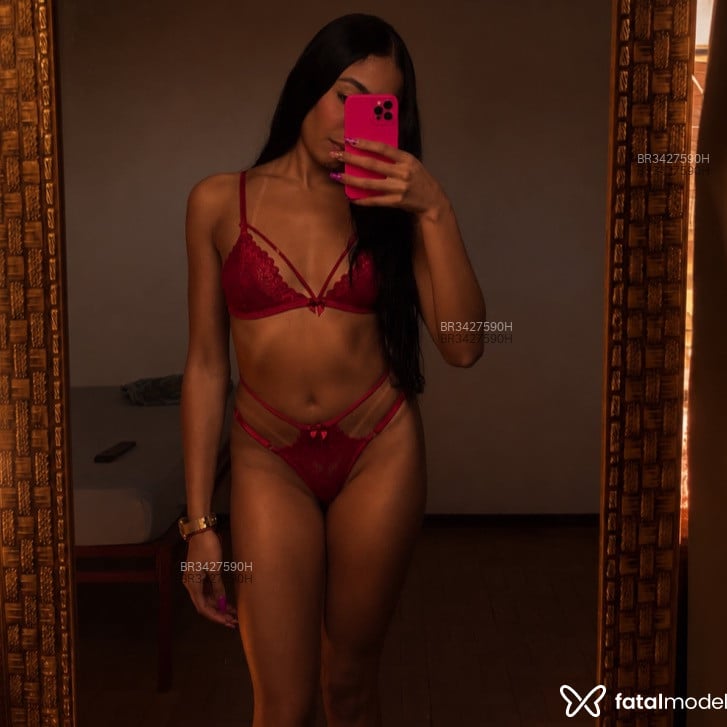Acompanhante Rebecca - Feed