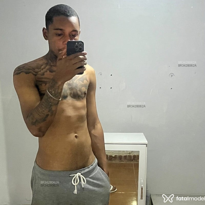 Acompanhante Arthur Castilhos - Feed