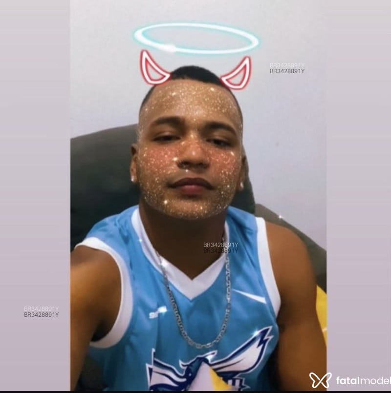 Acompanhante Henrique - Feed