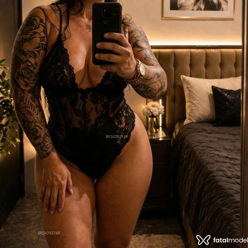 Acompanhante Camily - Feed