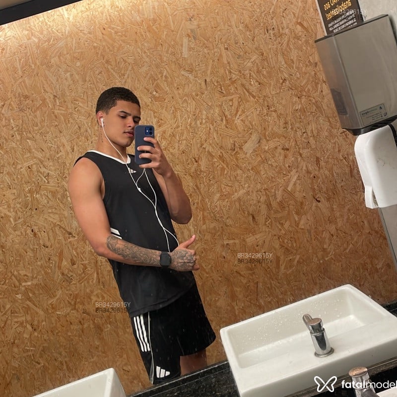 Acompanhante Kayke Ribeiro - Feed