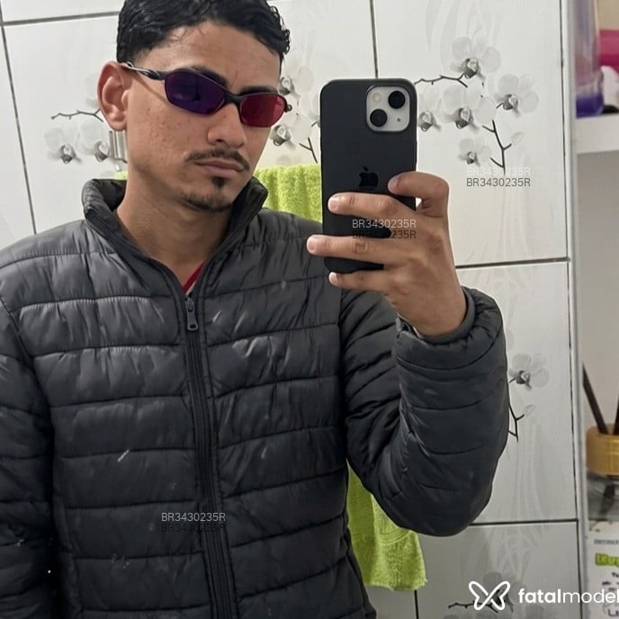 Acompanhante Lucas - Feed