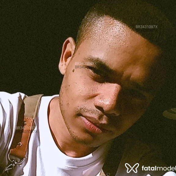 Acompanhante Vitor - Feed