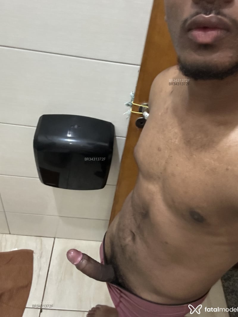 Acompanhante Pretinho Baiano - Feed